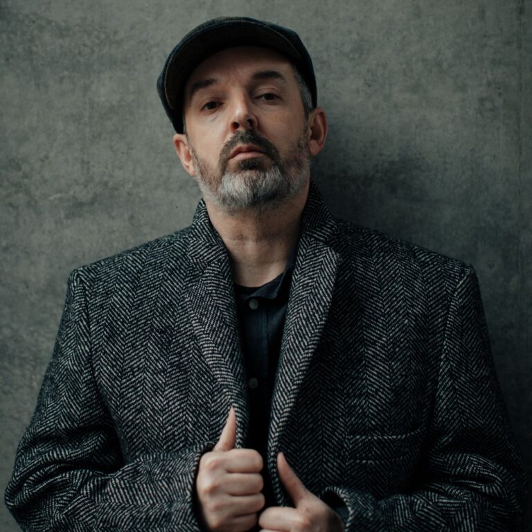 Grzegorz Dziedzic, pisarz, autor kryminałów, laureat nagrody Kryminalny Debiut Roku 2021